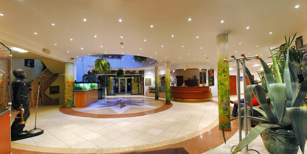 Hotel Las Piechowice Exterior photo
